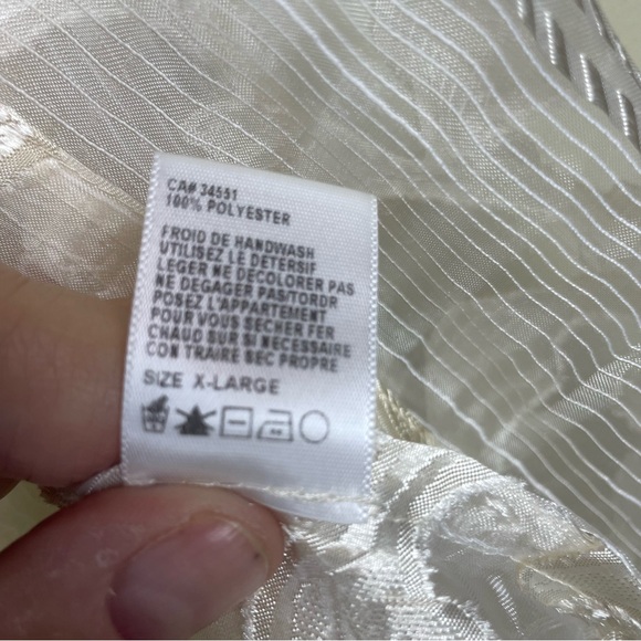 Marisak Cream Transparent One Button Cuffed Embroidered Blouse Size XL - Picture 7 of 11